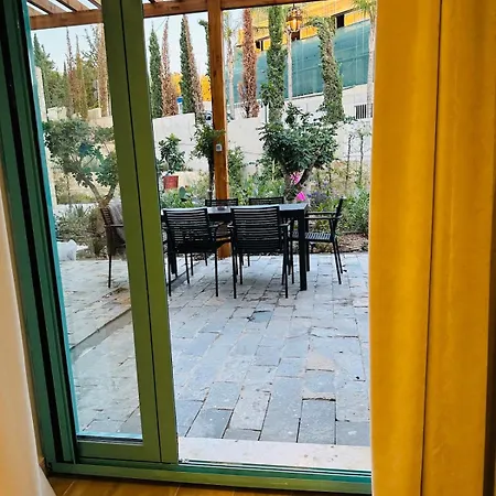 Apartman Seaside Garden Retreat-santorini Village Drymades Dhërmi