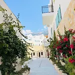Seaside Garden Retreat-santorini Village Drymades Dhërmi