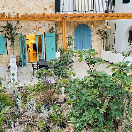 Seaside Garden Retreat-santorini Village Drymades Appartamento *