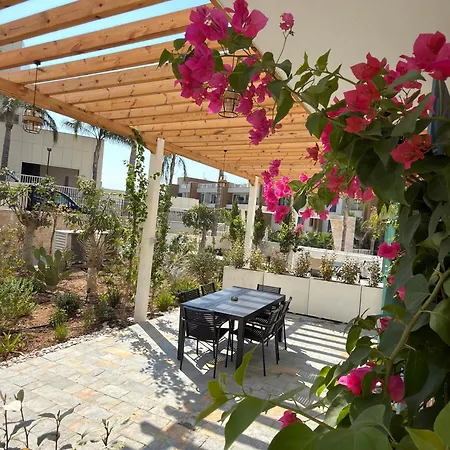 Seaside Garden Retreat-santorini Village Drymades