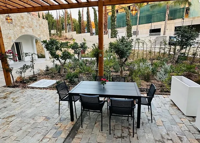 Seaside Garden Retreat-santorini Village Drymades Dhërmi